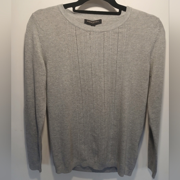 Banana Republic Tops - Banana Republic Light Gray Crewneck Sweater
